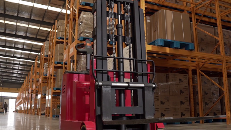 電動叉車維護(hù)簡單指南